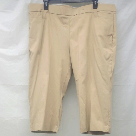 Khaki Capris Flat Elastic Waist Stretch Tummy Control Slimming Straight Leg NEW - Picture 1 of 10